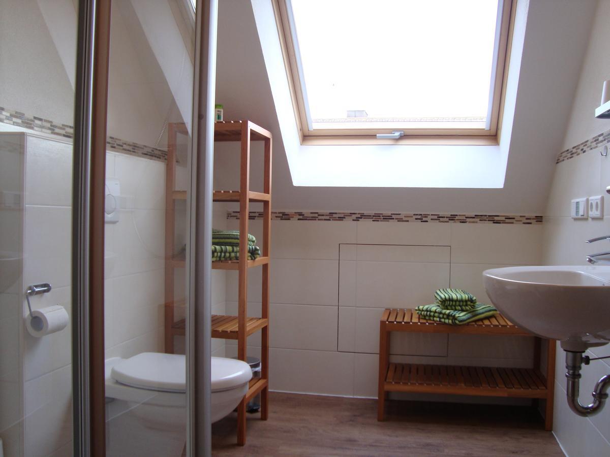 Gaestehof - Weinbau Saeger Nordheim am Main Extérieur photo