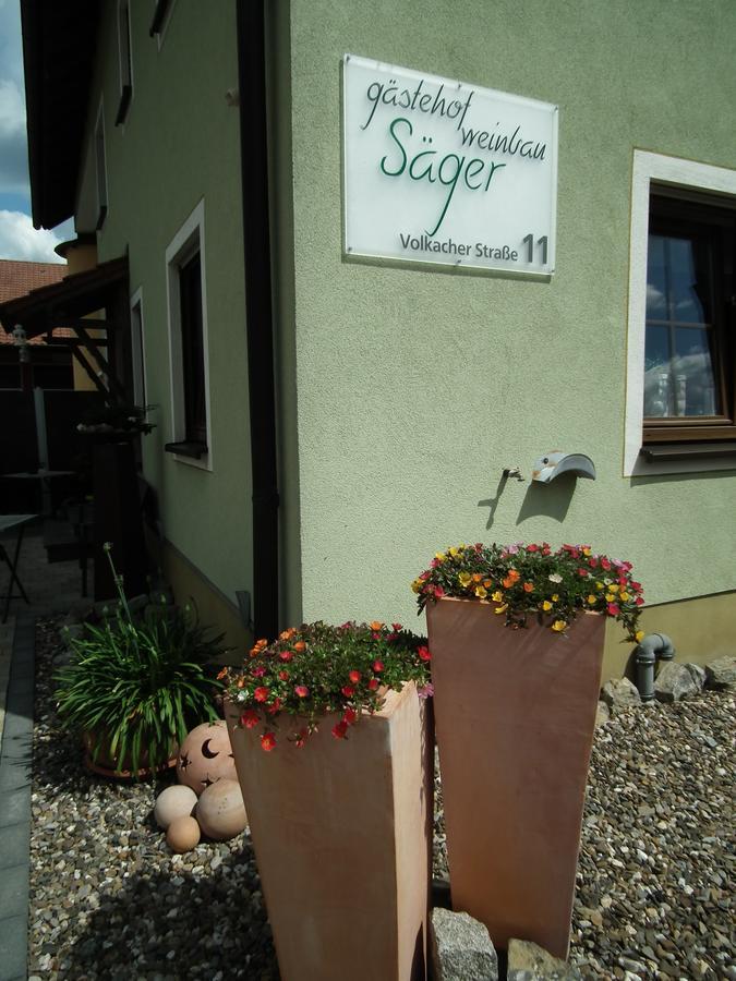 Gaestehof - Weinbau Saeger Nordheim am Main Extérieur photo